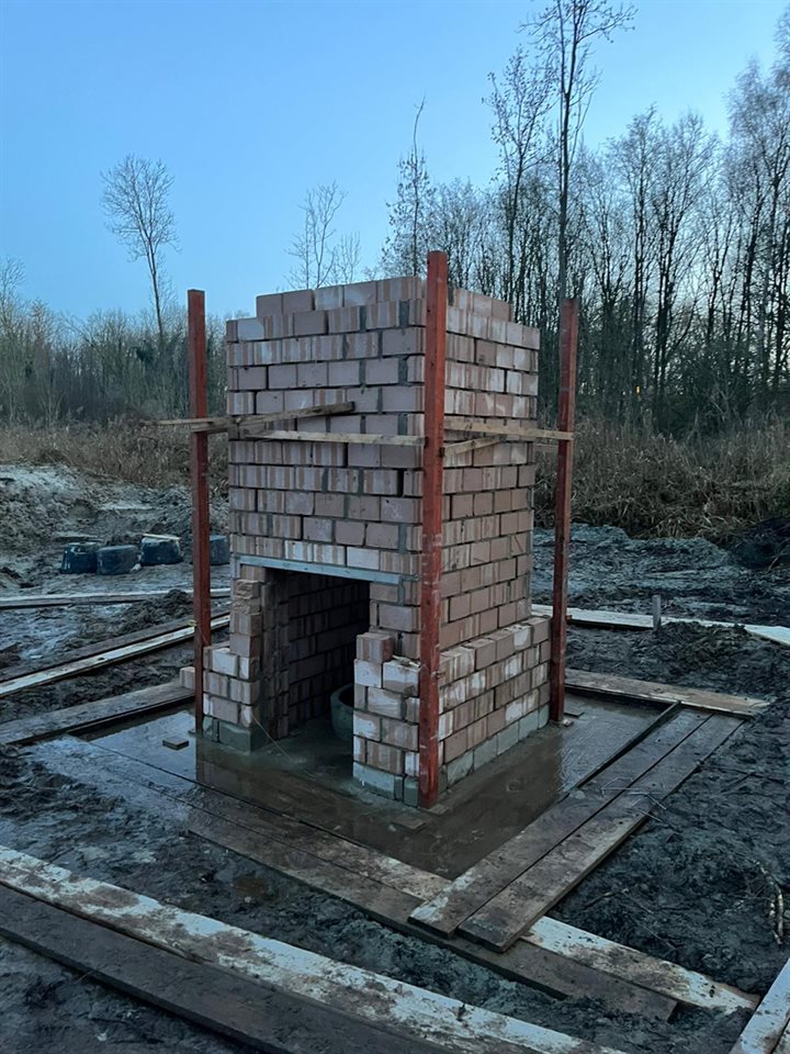 Vleermuisverblijf in aanbouw